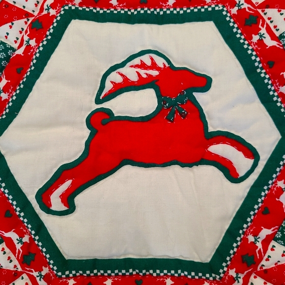 Handmade Quilted Red and Green Christmas Reindeer Centerpiece 20" Vintage - Picture 3 of 4